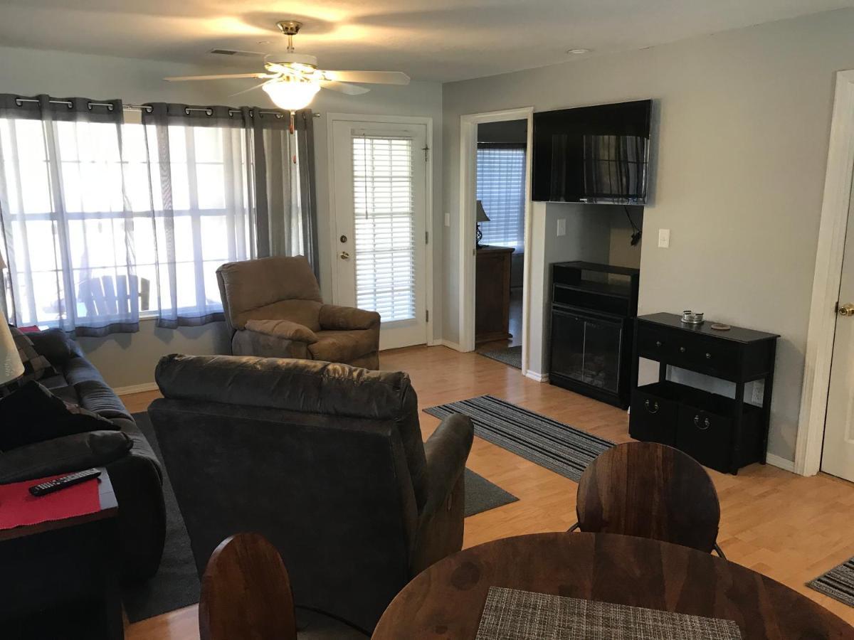 Lakeside Condo On Lake Taneycomo Branson Exteriör bild